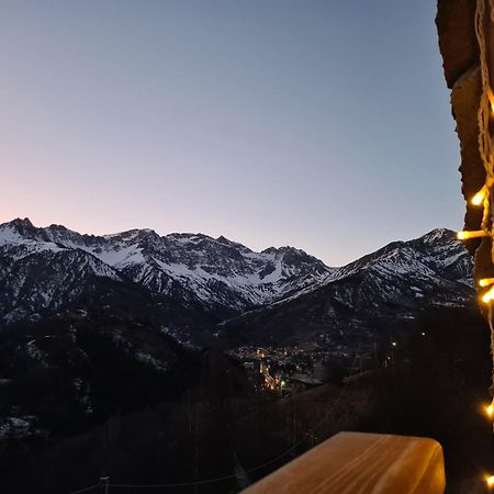 La Maison. Il Nido Dell'Aquila 바르도네키아 외부 사진