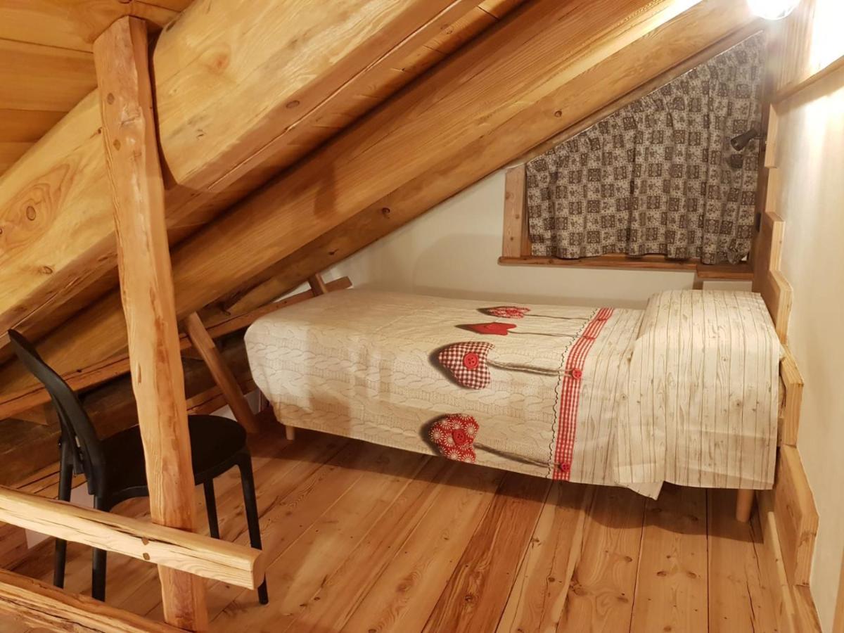 La Maison. Il Nido Dell'Aquila 바르도네키아 외부 사진