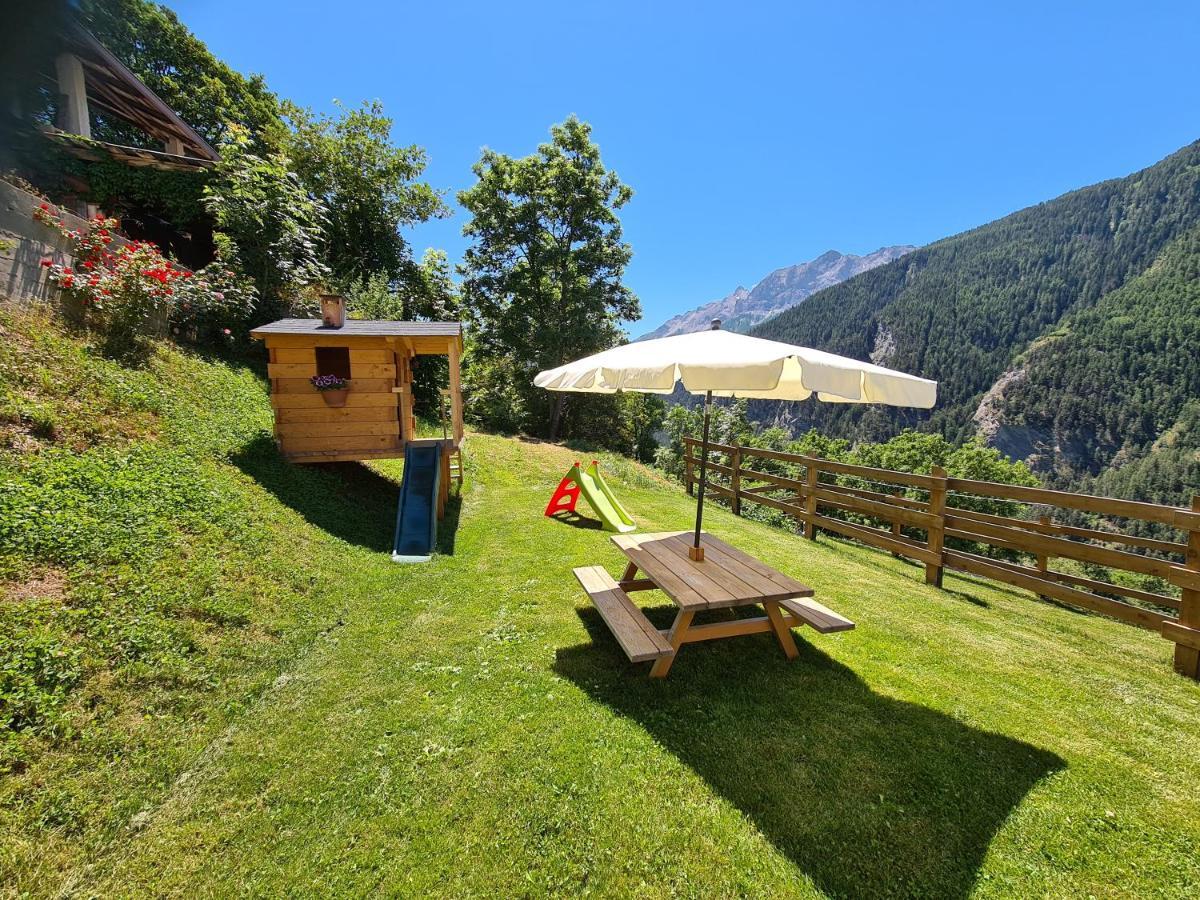 La Maison. Il Nido Dell'Aquila 바르도네키아 외부 사진