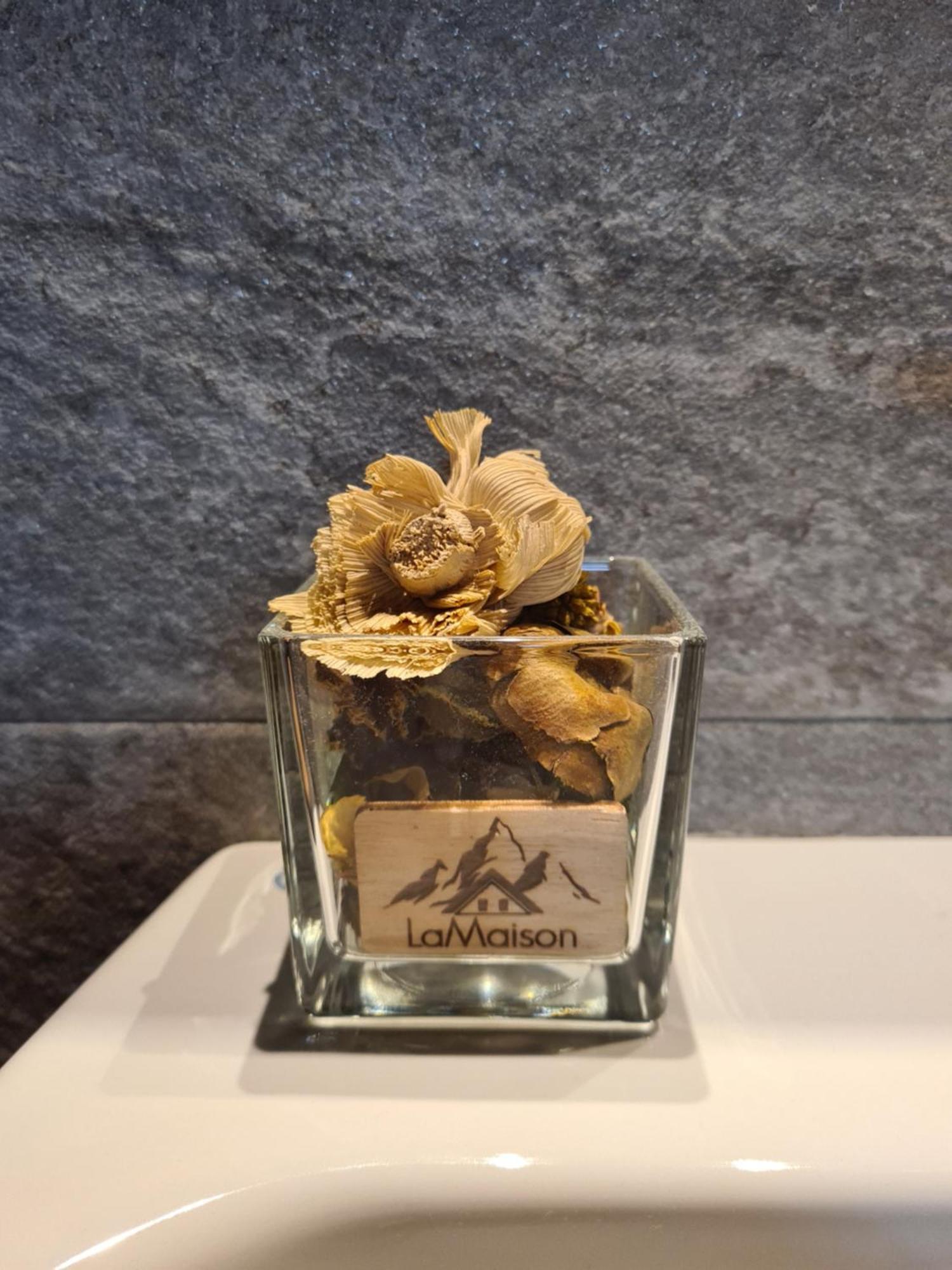 La Maison. Il Nido Dell'Aquila 바르도네키아 외부 사진