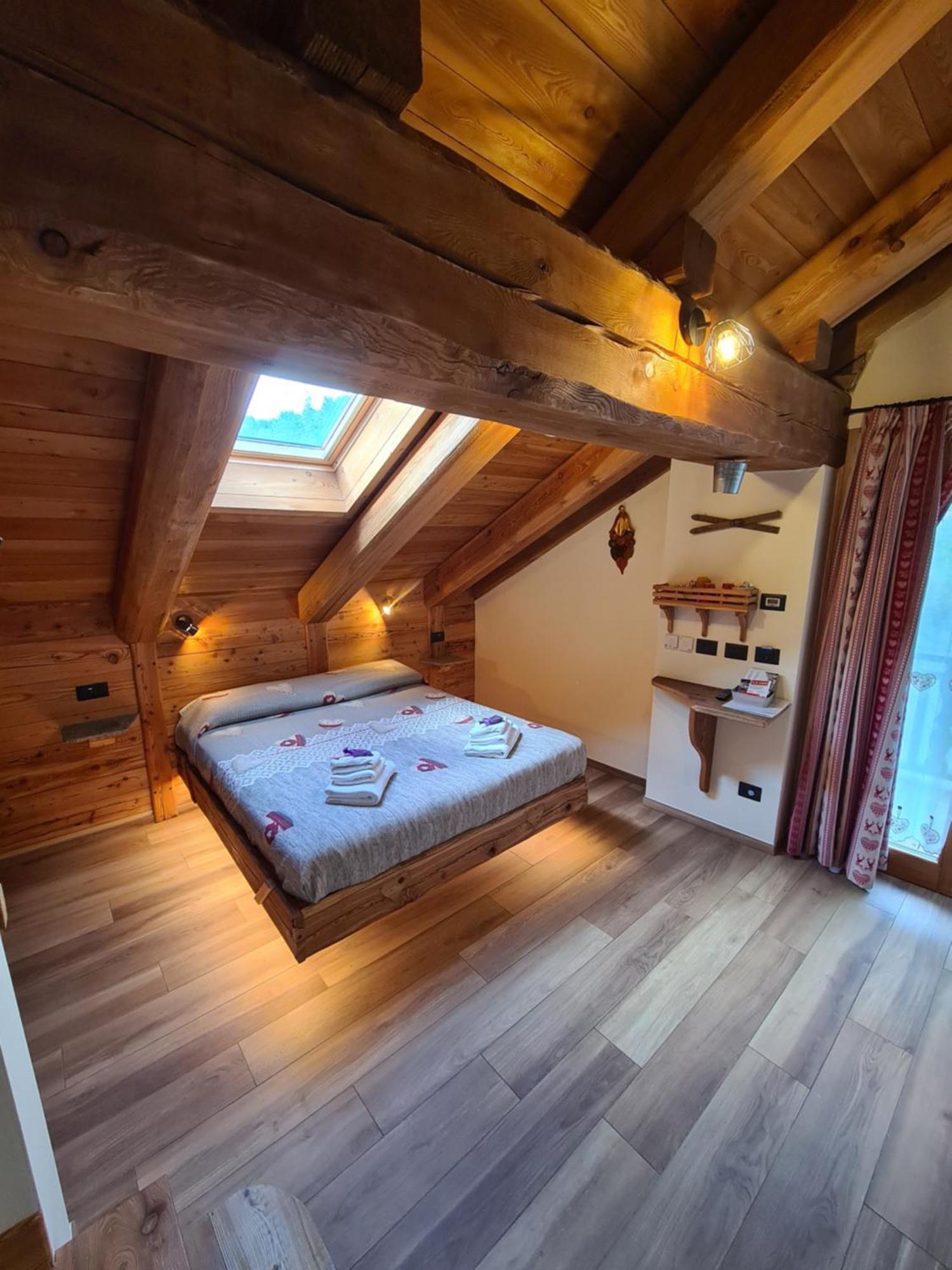 La Maison. Il Nido Dell'Aquila 바르도네키아 외부 사진